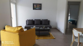Bel appartement avec terrasse et parking gratuit
